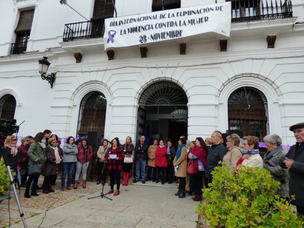 DÍA INTERNACIONAL CONTRA LA VIOLENCIA DE GÉNERO EN LLERENA