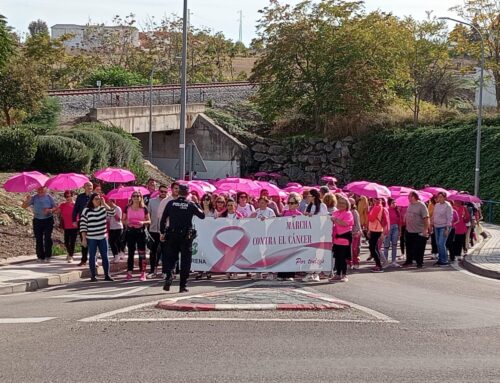 Llerena se tiñe de rosa en lucha contra el cáncer